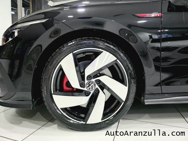 VOLKSWAGEN Golf usata, con Leve al volante
