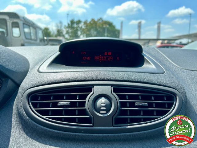 RENAULT Clio usata, con Lettore CD