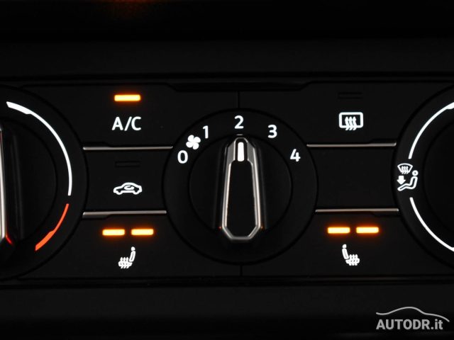 VOLKSWAGEN Polo usata, con Specchietti laterali elettrici