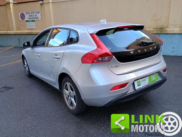 VOLVO V40 usata, con Autoradio