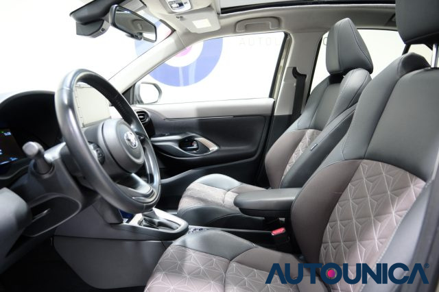 TOYOTA Yaris Cross usata, con Sistema di navigazione