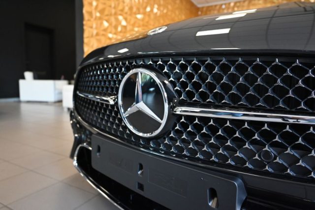 MERCEDES-BENZ CLE 200 usata 84