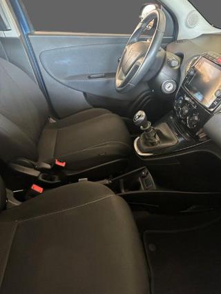 LANCIA Ypsilon usata, con Airbag