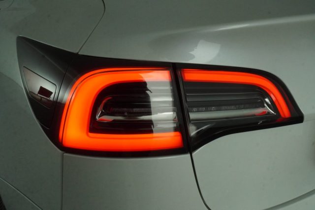 TESLA Model 3 usata 16