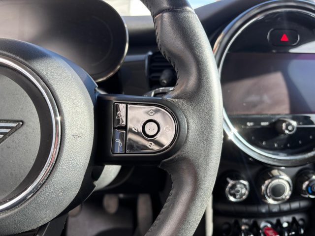 MINI Cooper usata, con Bracciolo