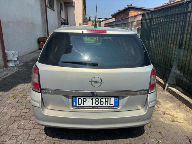 OPEL Astra usata, con Controllo trazione