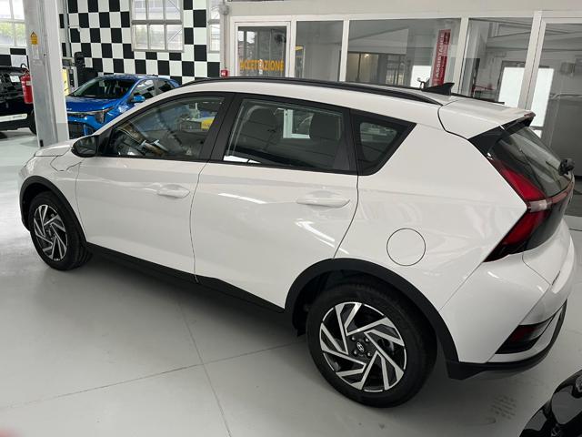 HYUNDAI Bayon usata, con Airbag