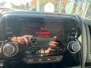 PEUGEOT Boxer usata, con Autoradio digitale