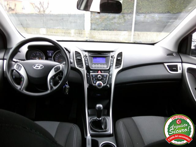 HYUNDAI i30 usata, con Airbag testa
