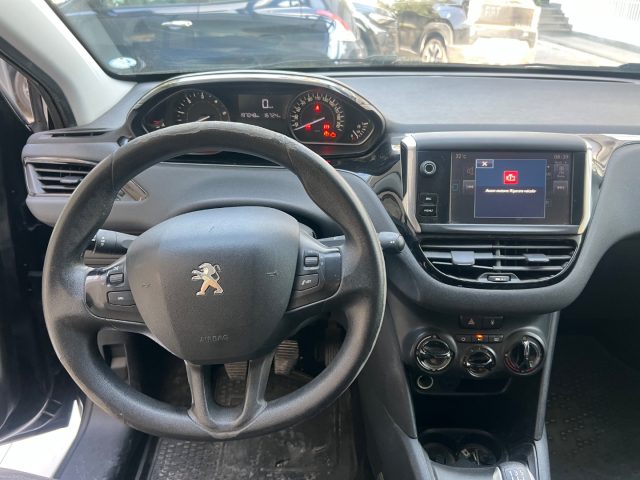 PEUGEOT 208 usata, con USB