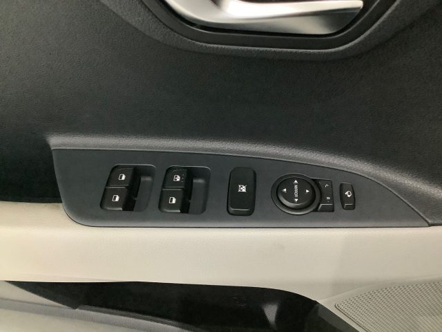KIA Stonic usata, con Airbag testa