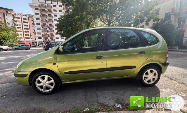 RENAULT Megane usata, con Fendinebbia