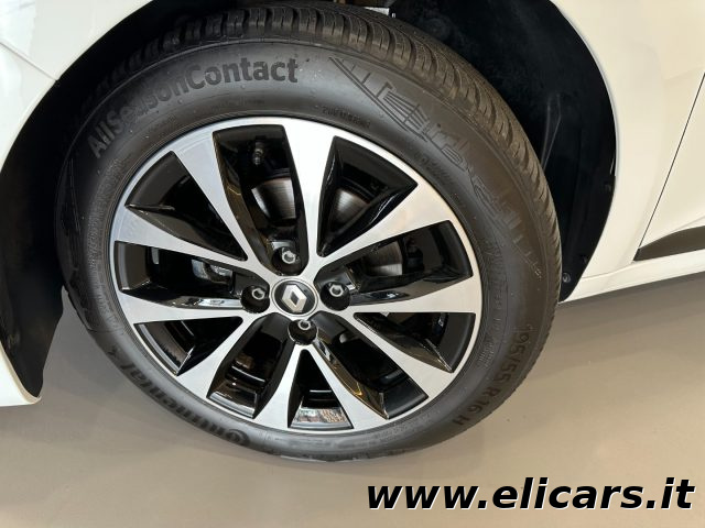 RENAULT Clio usata, con Fari LED