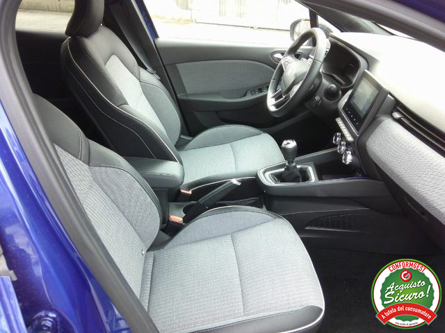 RENAULT Clio usata, con Sistema di navigazione