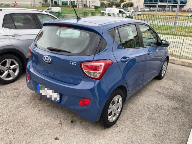 HYUNDAI i10 usata, con Airbag laterali