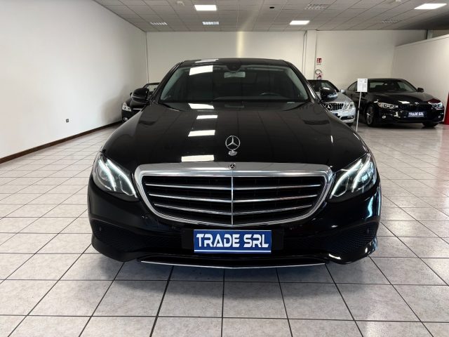 MERCEDES-BENZ E 200 usata, con Airbag laterali