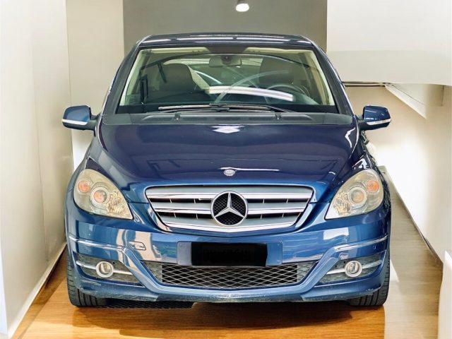 MERCEDES-BENZ B 200 usata, con Airbag
