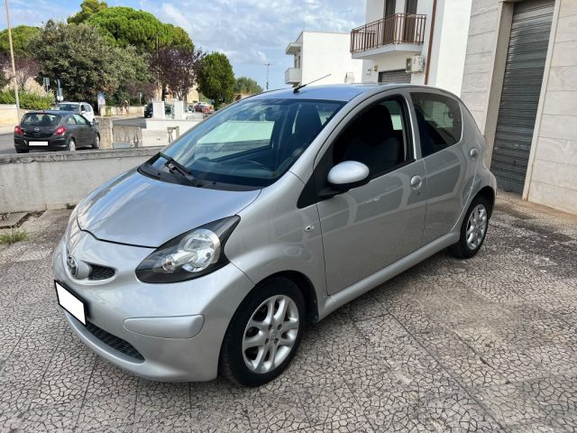 TOYOTA Aygo usata, con Autoradio