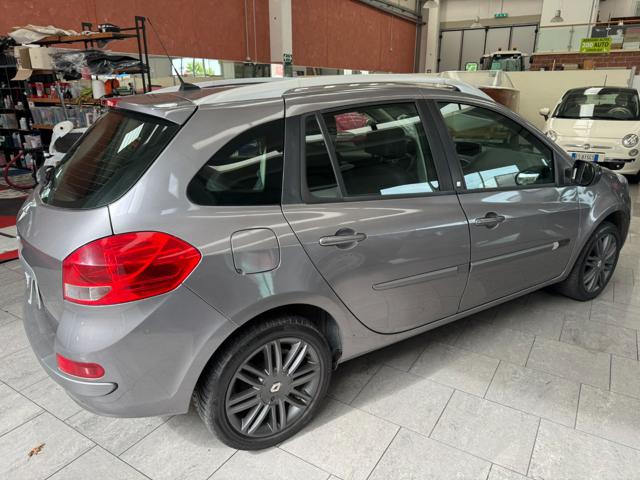 RENAULT Clio usata, con Volante in pelle