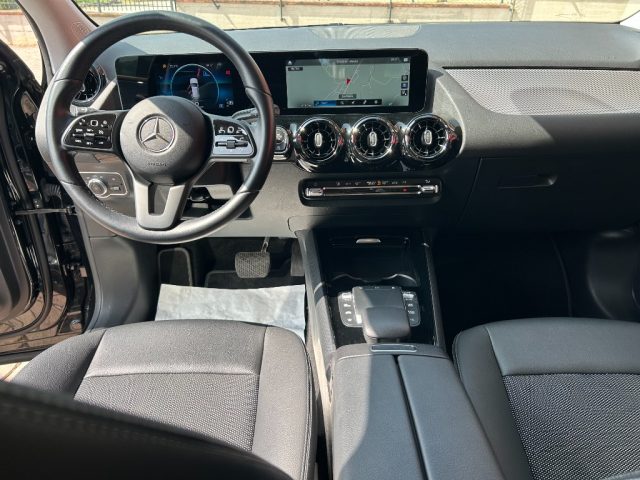 MERCEDES-BENZ GLA 200 usata, con Climatizzatore