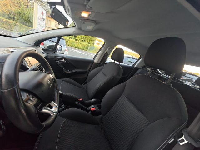 PEUGEOT 208 usata, con ESP