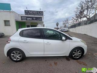 PEUGEOT 208 usata, con Cerchi in lega