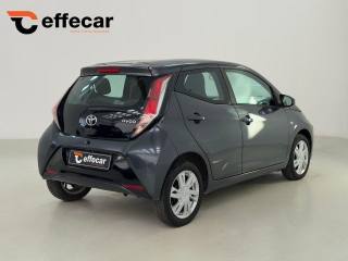 TOYOTA Aygo usata, con Autoradio