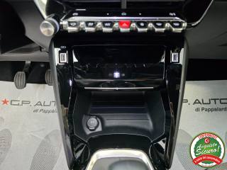PEUGEOT 2008 usata, con Park Distance Control