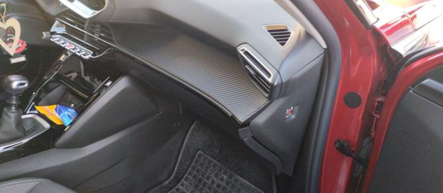 PEUGEOT 2008 usata, con Autoradio