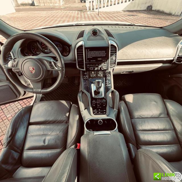 PORSCHE Cayenne usata, con Cerchi in lega