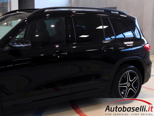 MERCEDES-BENZ GLB 200 usata, con Leve al volante
