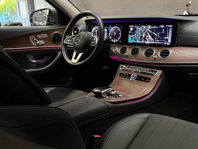 MERCEDES-BENZ E 220 usata, con Park Distance Control