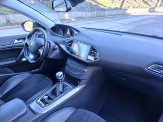 PEUGEOT 308 usata, con Pneumatici quattro stagioni