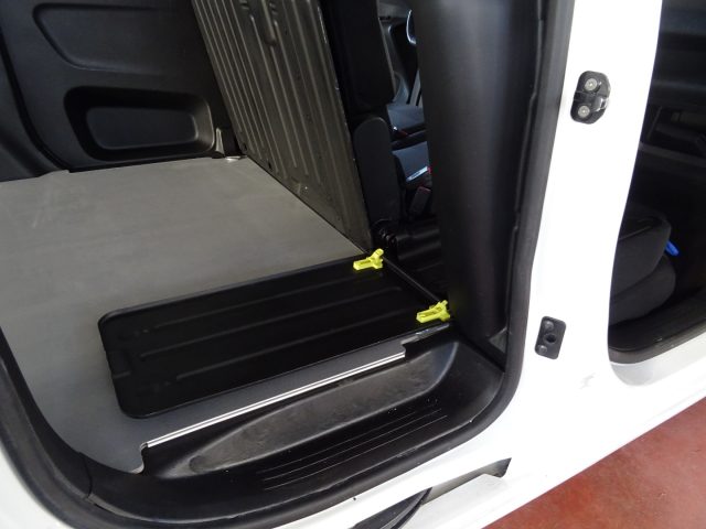 OPEL Combo usata, con Immobilizzatore elettronico