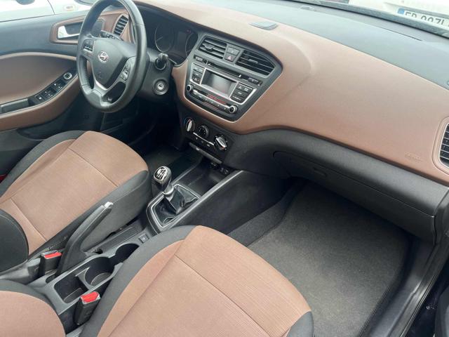 HYUNDAI i20 usata, con Antifurto