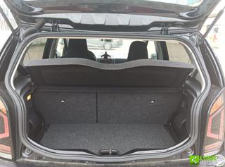 VOLKSWAGEN up! usata, con Volante multifunzione