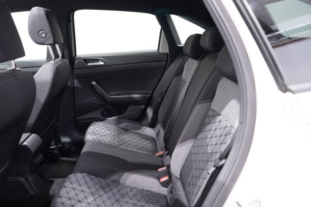 VOLKSWAGEN Taigo usata, con Bracciolo