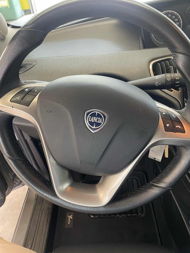 LANCIA Ypsilon usata, con Sedile posteriore sdoppiato
