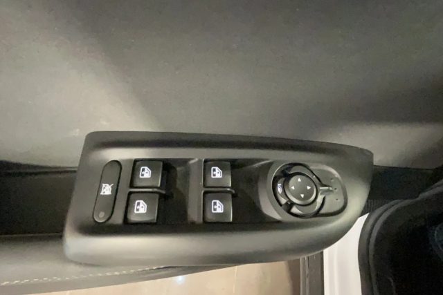 ALFA ROMEO Tonale usata, con Leve al volante