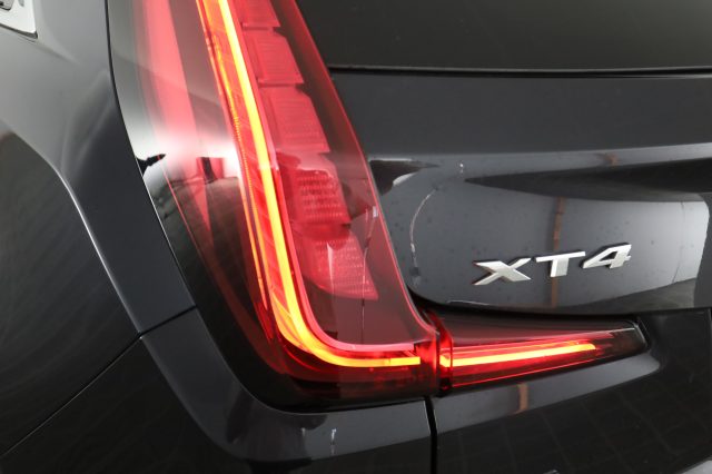 CADILLAC XT4 usata 10