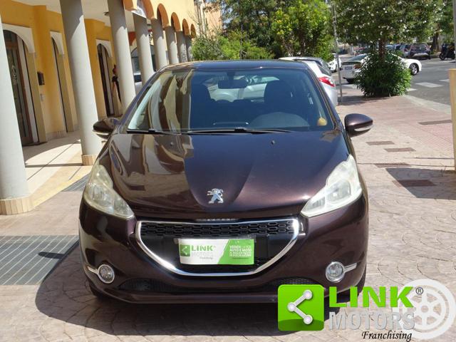 PEUGEOT 208 usata, con Airbag