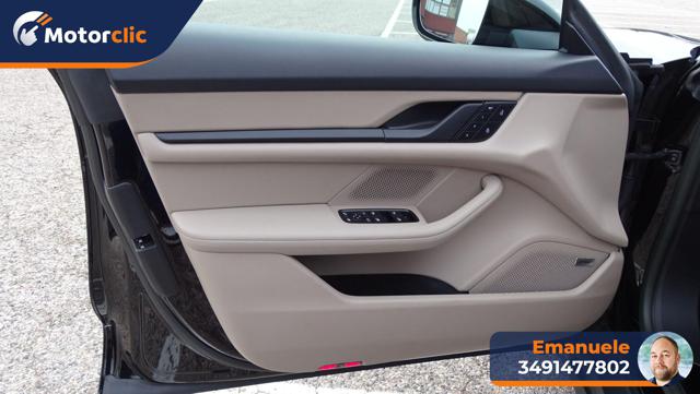 PORSCHE Taycan usata, con Specchietti laterali elettrici