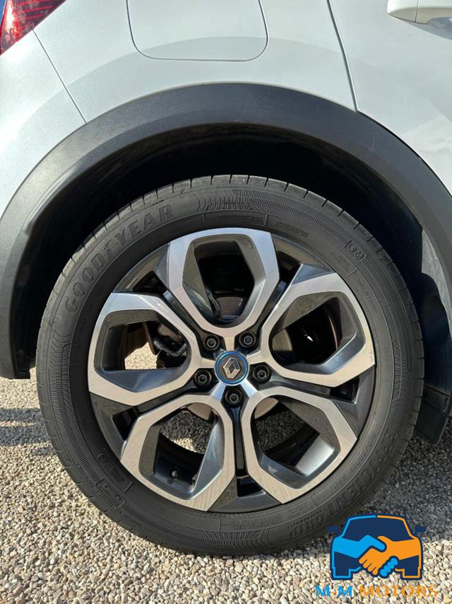RENAULT Captur usata 23
