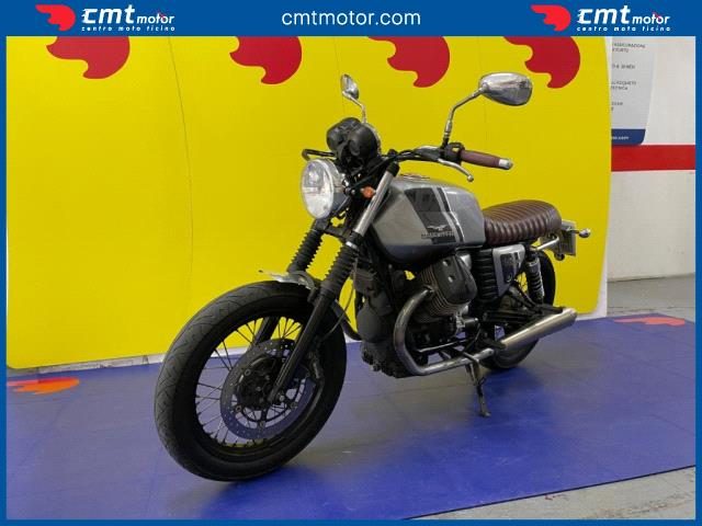 MOTO GUZZI V7 usata 2