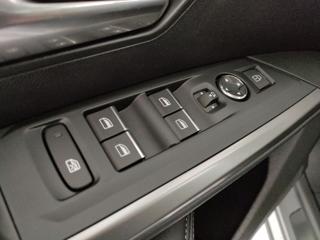 PEUGEOT 3008 usata, con Sedile posteriore sdoppiato