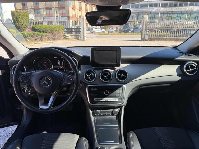 MERCEDES-BENZ CLA 200 usata, con Specchietti laterali elettrici