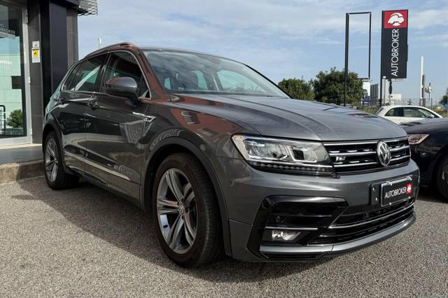 VOLKSWAGEN Tiguan usata, con Airbag laterali