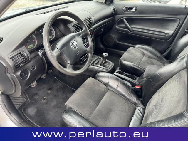 VOLKSWAGEN Passat usata, con Autoradio