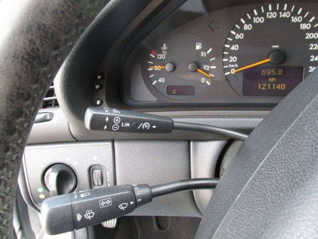 MERCEDES-BENZ CLK 200 usata, con Pneumatici quattro stagioni