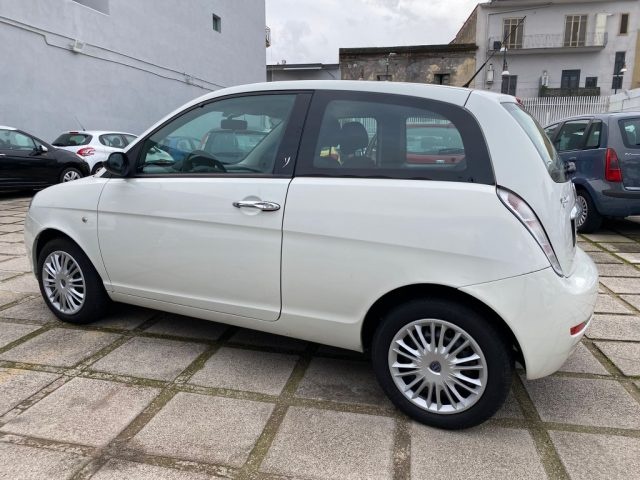 LANCIA Ypsilon usata, con Airbag